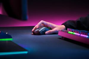 Deathadder V2 Pro Ergonomic Wireless Gaming Mouse