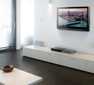 Ultra-slim Universal Flat Screen Wall Mo