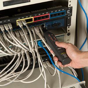 Lanidgiga-giga Lan Device Status Identifier