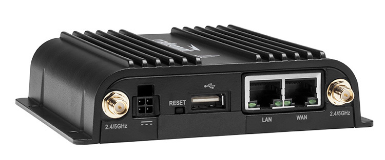 CRADLEPOINT Rugged And Compact Router For Enterprise And Vehicles With ...
